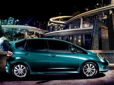 2013 Honda Fit Overview - The News Wheel