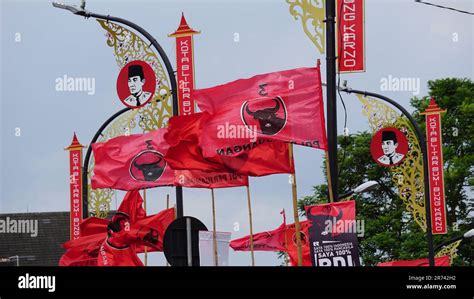 PDI Perjuangan flag with a sky background Stock Photo - Alamy