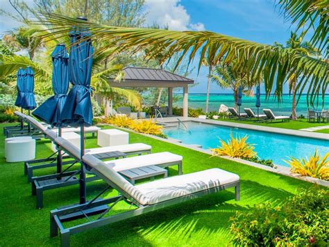 Black Urchin Suites | Luxury Villa | Grand Cayman Villa