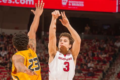 Banner Night at Bud Walton | Arkansas Razorbacks