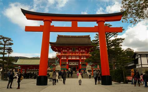 Fushimi Inari Taisha - Tempat Wisata Kyoto Jepang - Wisata Kyoto