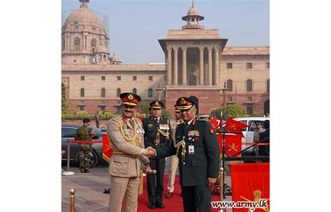 Commander of the Army Welcomed in India & Meets India's Chief of the ...