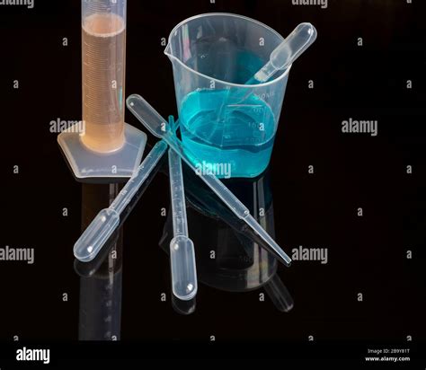 Chemical analysis instrument hi-res stock photography and images - Alamy