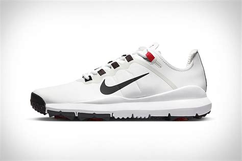 Nike Tiger Woods '13 Golf Shoes | Uncrate