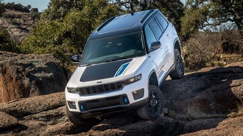 2023 Jeep Grand Cherokee 4xe Trailhawk review | wthr.com