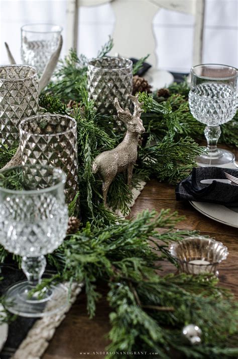 Rustic Woodland Christmas Table Decor | Woodland christmas decor, Christmas centerpieces ...