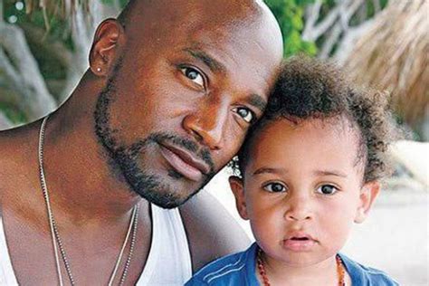 7 Facts About Taye Diggs And Idina Menzel's Son Walker Nathaniel Diggs | eCelebrityMirror