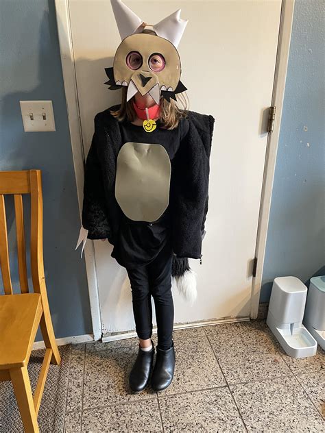 Homemade King costume : r/TheOwlHouse