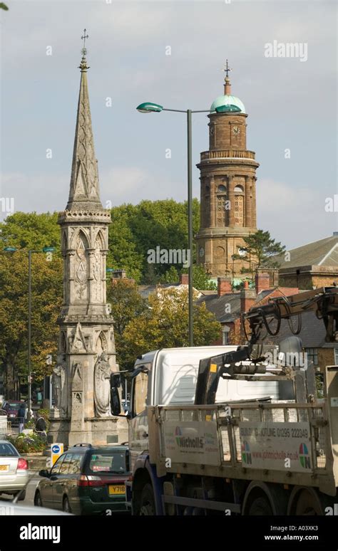 Banbury Cross Stock Photo - Alamy