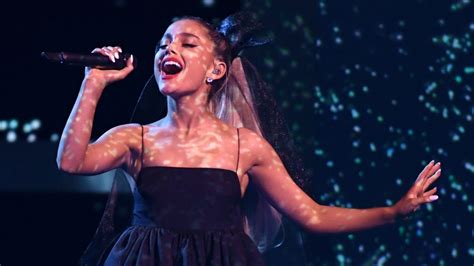 Twitter reacts to the Ariana Grande 7 Rings tattoo – Metro US