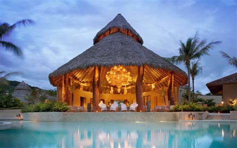 The Top 10 Resort Hotels in Central America | Destin beach, Best honeymoon destinations, Hotels ...