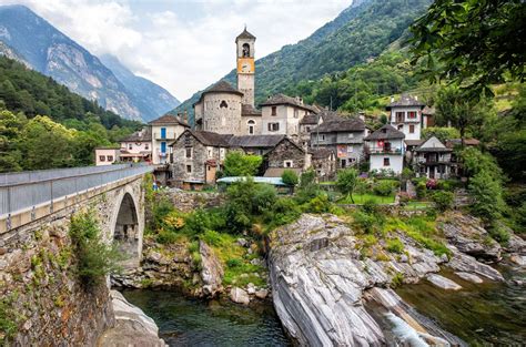 How to Visit Ponte dei Salti, Verzasca Valley, Switzerland – Earth Trekkers