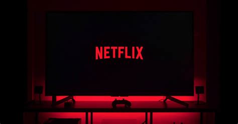 Netflix Stock Forecast | Is Netflix a Good Stock to Buy?