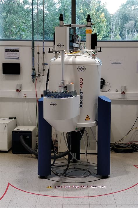 Nuclear magnetic resonance (NMR) spectroscopy Bruker Avance III HD 400 ...