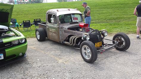 Are Rat-Rods ok? Here's one I spotted at a car show in my hometown. : r/carporn