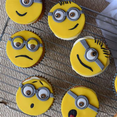 Easy Fun Minion Cupcakes | Only Crumbs Remain