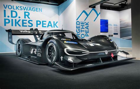 VW ID R Pikes Peak racer accelerates faster than an F1 car