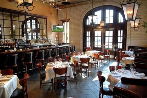 Chicago Firehouse Restaurant at 1401 S. Michigan Ave, built 1901 ...