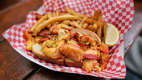 12 Best Lobster Rolls in Boston: Top Spots You Need to Try ...