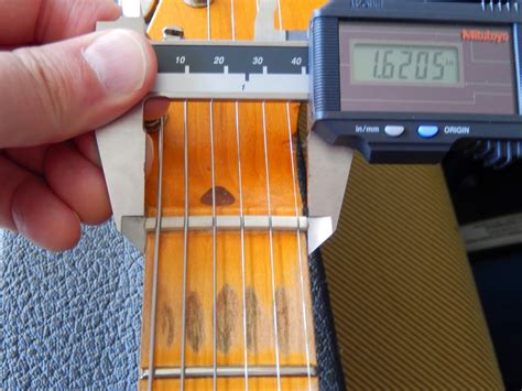 Guitar Snob: Guitar Nuts - measurement confusion?