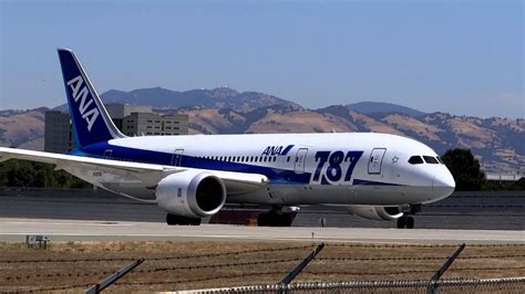 ANA 787 Close Up Takeoff From San Jose International Airport - YouTube