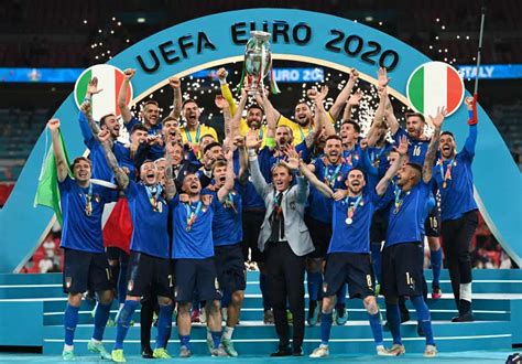 Euro : L’Italie championne d'Europe, Daniel Riolo fait la fête