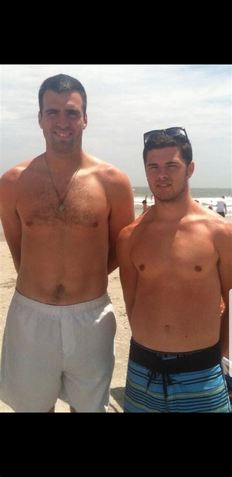 Shirtless Joe Flacco : r/ravens