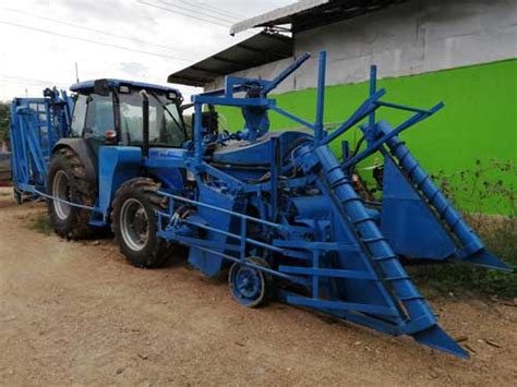 SUGARCANE HARVESTER INDIA, 50 ton per day, 12 liter diesel per hour.