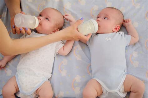 Feeding Twins: Conquering Dual Feedings » TwinStuff