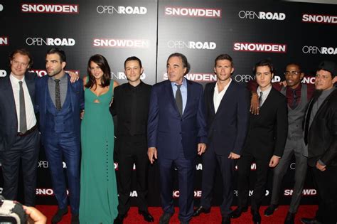 Cast-of-Snowden-at-the-NYC-premiere-of-Snowden-Photo-By-Getty-Images ...