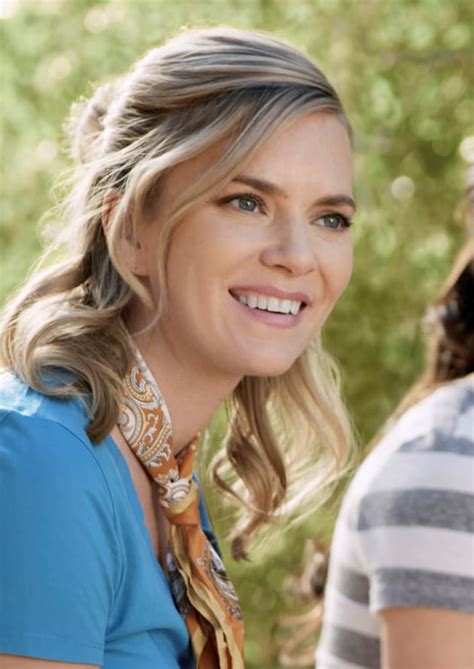 Cindy Busby Previews Her New Hallmark Movie, Romance In the Air - TV ...