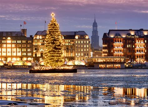 Culture and Christmas in Hamburg - Hashtag Life