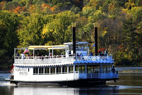 Taylors Falls Scenic Boat Tours | Explore Minnesota