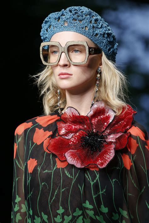 Gucci Spring - Summer 2016. Model: Nastya Sten. ” | Gucci spring, Vogue spring, Fashion