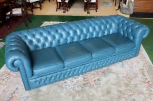 Light Blue Leather Chesterfield Sofa | Baci Living Room