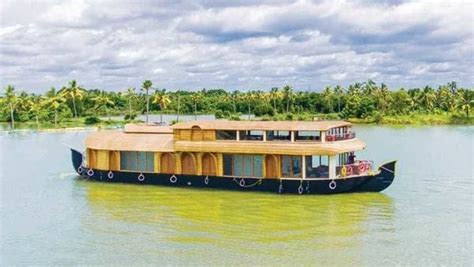 Kerala: Houseboat tourism restarts in Kottayam amid…