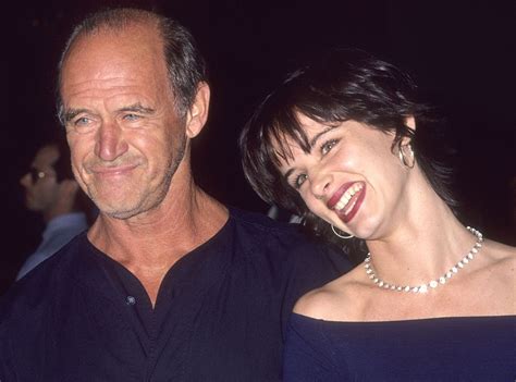 Geoffrey Lewis, Juliette Lewis' Father, Dies at Age 79 | E! News