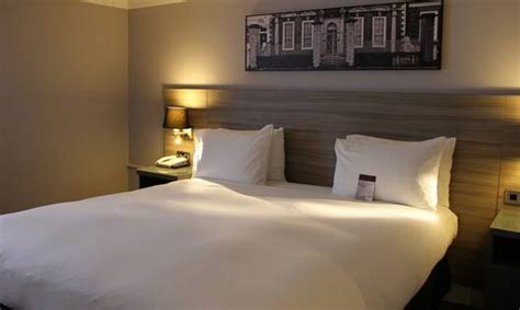 Bristol City Hotel Rooms - Bristol City Hotels and Accommodation in Bristol