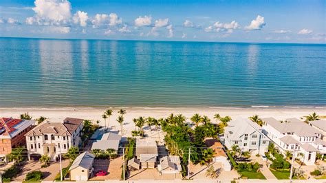 Book Our Fort Myers Beach Vacation Rentals with Beach Views | Luxury Vacation Rentals FL