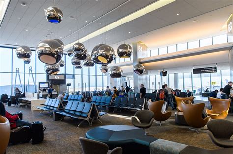 The Ultimate Guide to Priority Pass Lounges and Restaurants at SFO ...