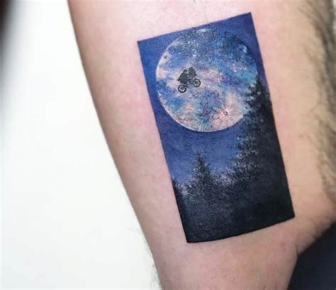 E.T the Extra-Terrestrial tattoo by Eva Krbdk | Post 17435