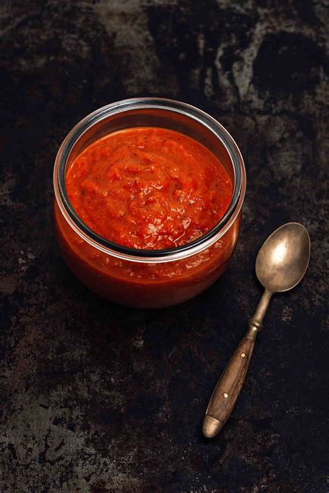 Homemade Sriracha Sauce – Leite's Culinaria