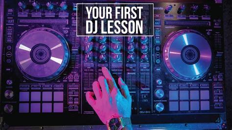 First 10 minutes on DJ Decks | Beginner DJ lessons .com - YouTube