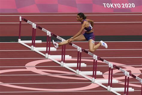 American women take to track with 400 meter hurdles rivalry