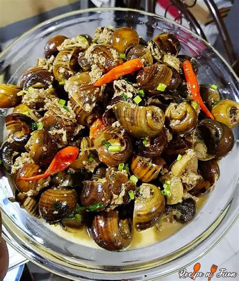 Ginataang Kuhol Recipe (Snails in Coconut Milk)