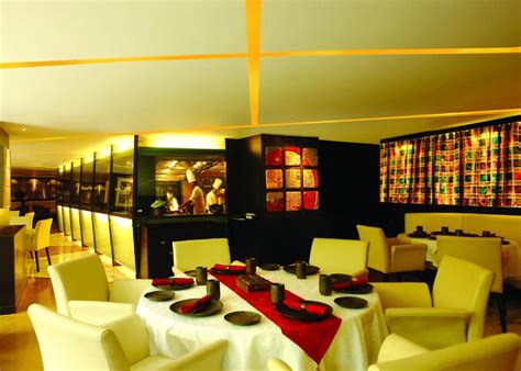 Sahara Star Hotel, Mumbai | 2024 Updated Prices, Deals