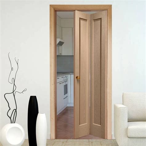 A Pattern 10 oak bi-fold door will look great in your home. These doors ...