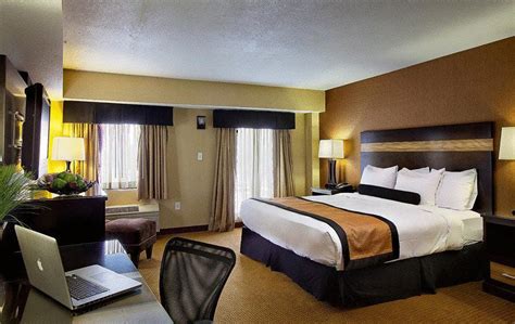 10 Best Hotels Near Newark Liberty Intl Airport (EWR) - Road Affair