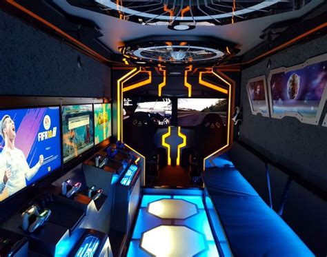 Mobile Gamer Truck – Party Entertainment | Scarlett Entertainment UK ...