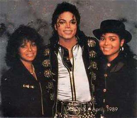 REBBIE WITH FAMILY - Maureen Reillette "Rebbie" Jackson Photo (25742358 ...